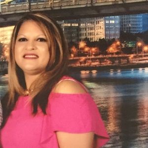 Meet your Posher, Consuelo